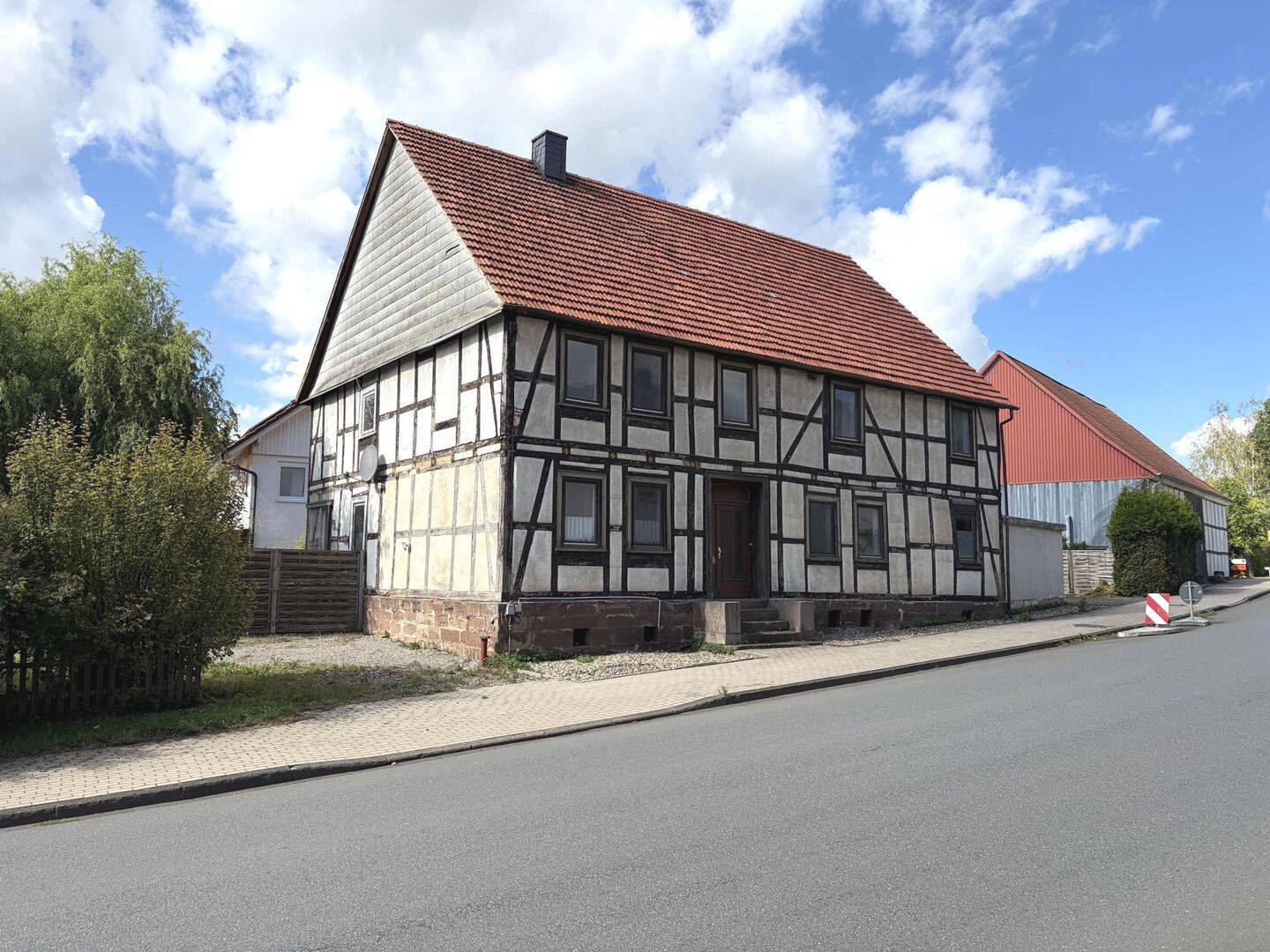 Modernisiertes Ein- bis Zweifamilienhaus in Hofgeismar- Schöneberg, 34369 Hofgeismar
