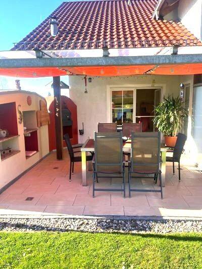 Gepflegtes Wohnhaus mit Garage bei Cham, 93497 Willmering