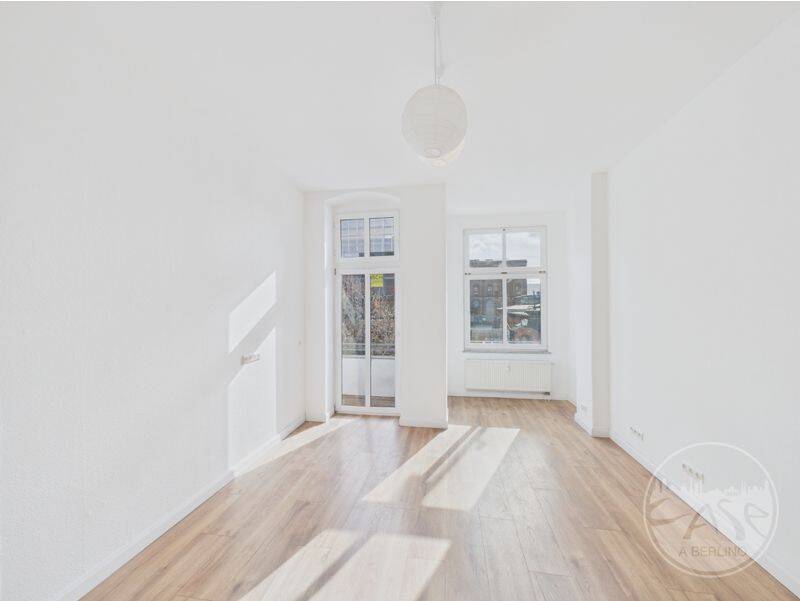 Licht, Balkon, Volkspark – 2,5 Zimmer mit Aufzug in Friedrichshain, 10249 Berlin (Friedrichshain-Kreuzberg Friedrichshain Prenzlauer Berg)