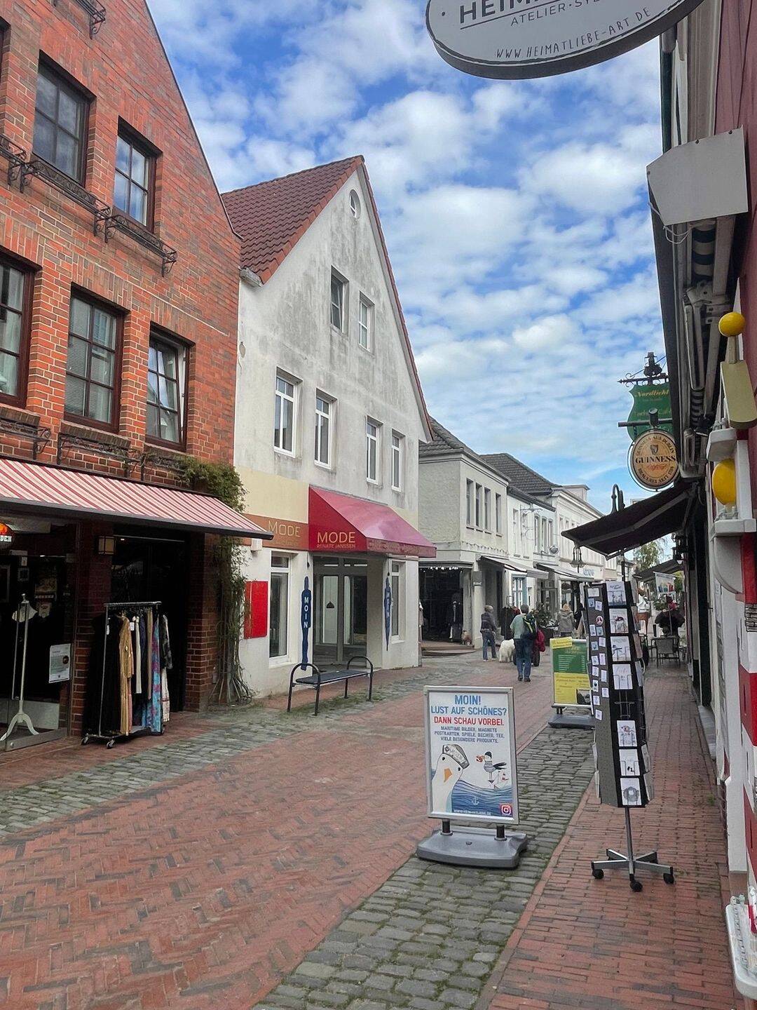 017/003 – attraktive 2- Zimmer Wohnung in der Fußgängerzone von Jever, 26441 Jever