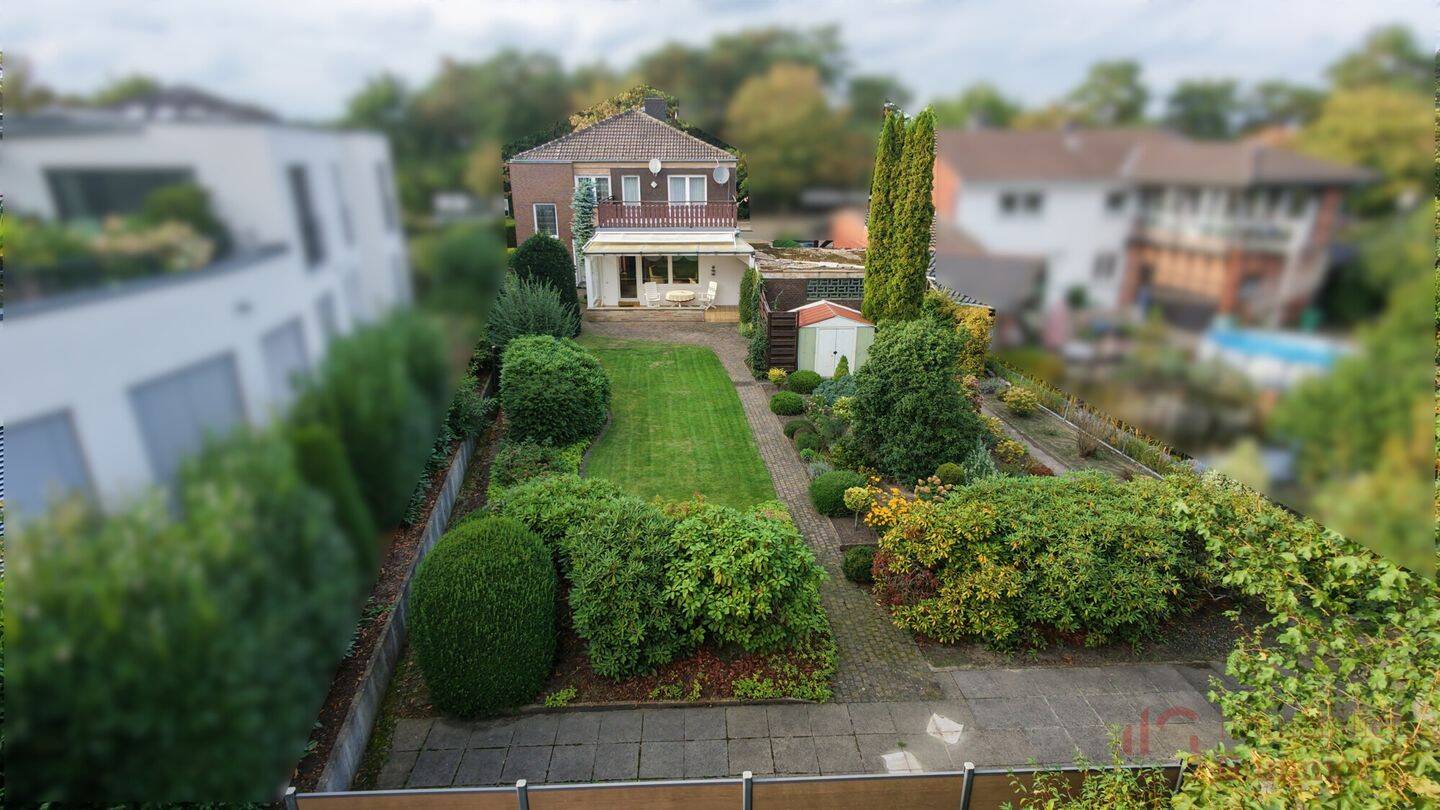 IMMOBILIEN GUMNIOR präsentiert: Großzügiges Stadthaus mit viel Platz und schönem Grundstück in Neuenkirchen-St. Arnold, 48485 Neuenkirchen