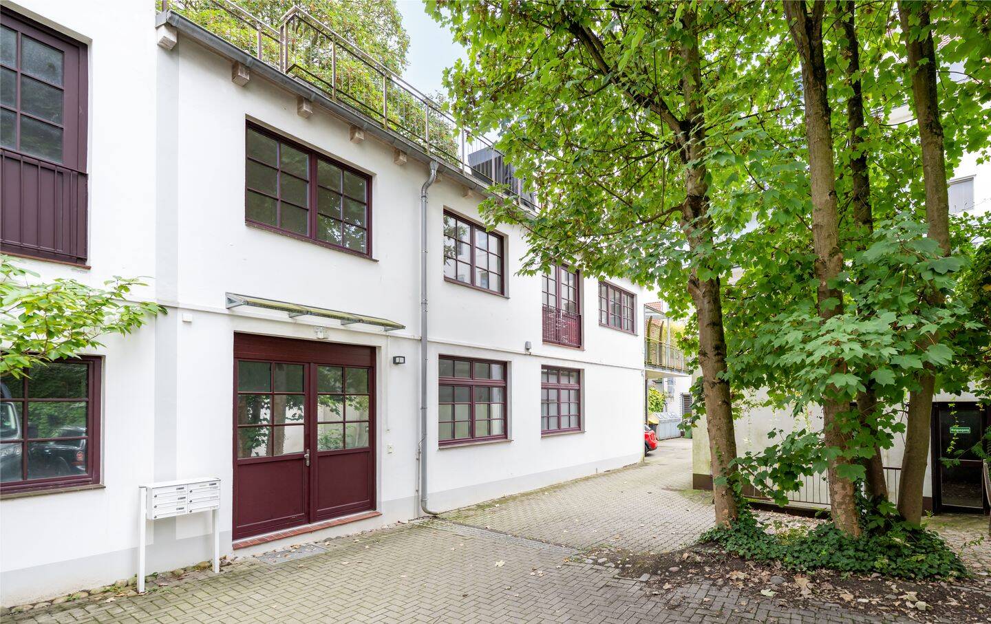 Ein Blick in den Hinterhof., 22299 Hamburg (Hamburg-Nord Winterhude)