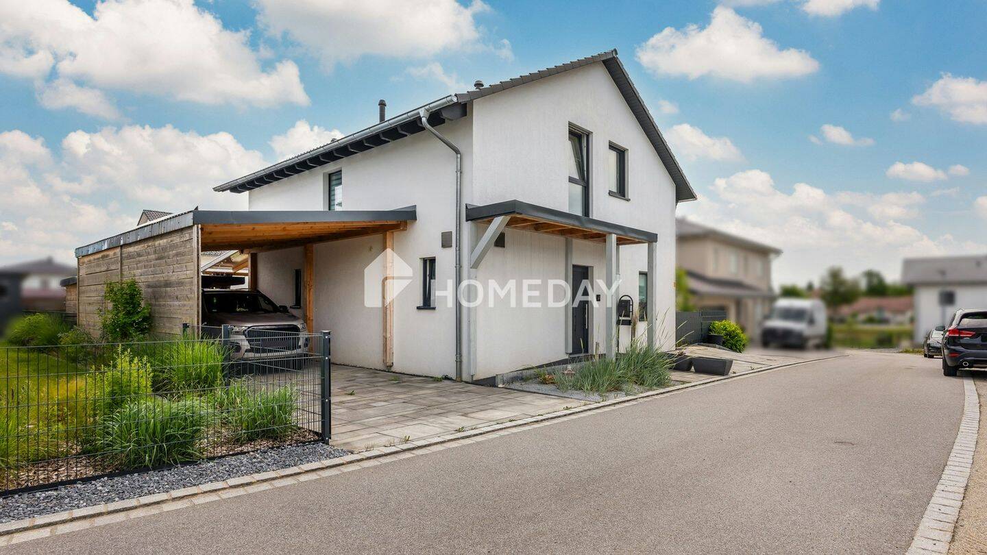 Modern wohnen und Energie sparen: EFH mit Kamin, Garten, Terrasse sowie Solar- und PV-Anlage, 94554 Moos
