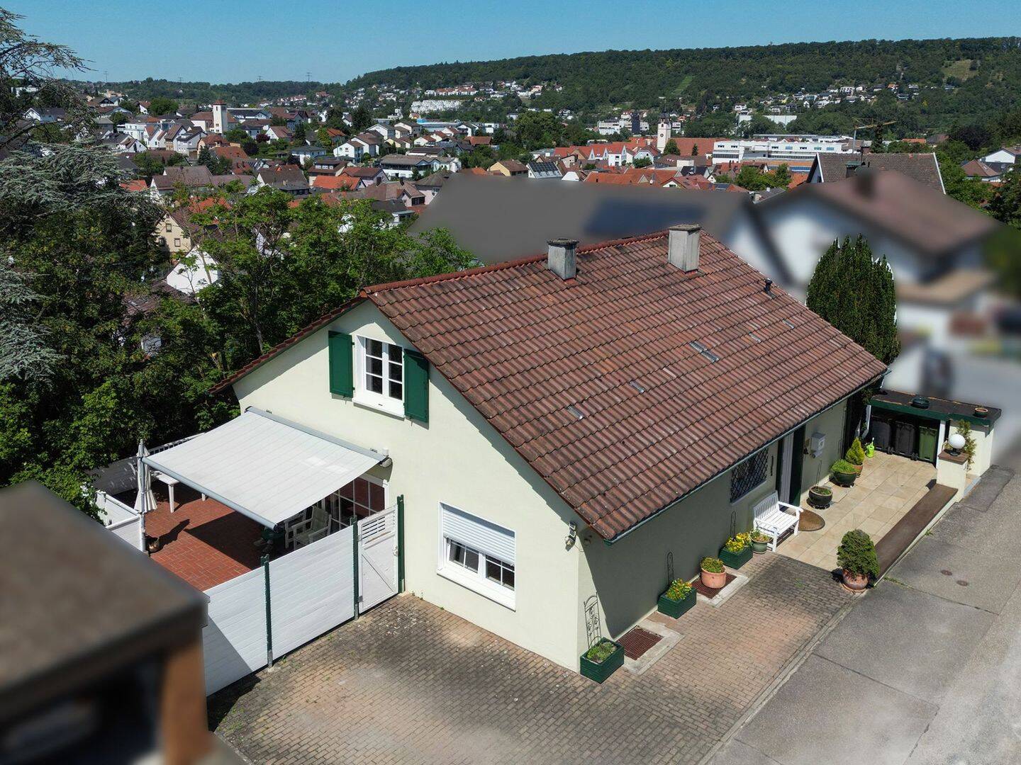 Wohnen & Arbeiten im freistehenden Einfamilienhaus, 75223 Niefern-Öschelbronn