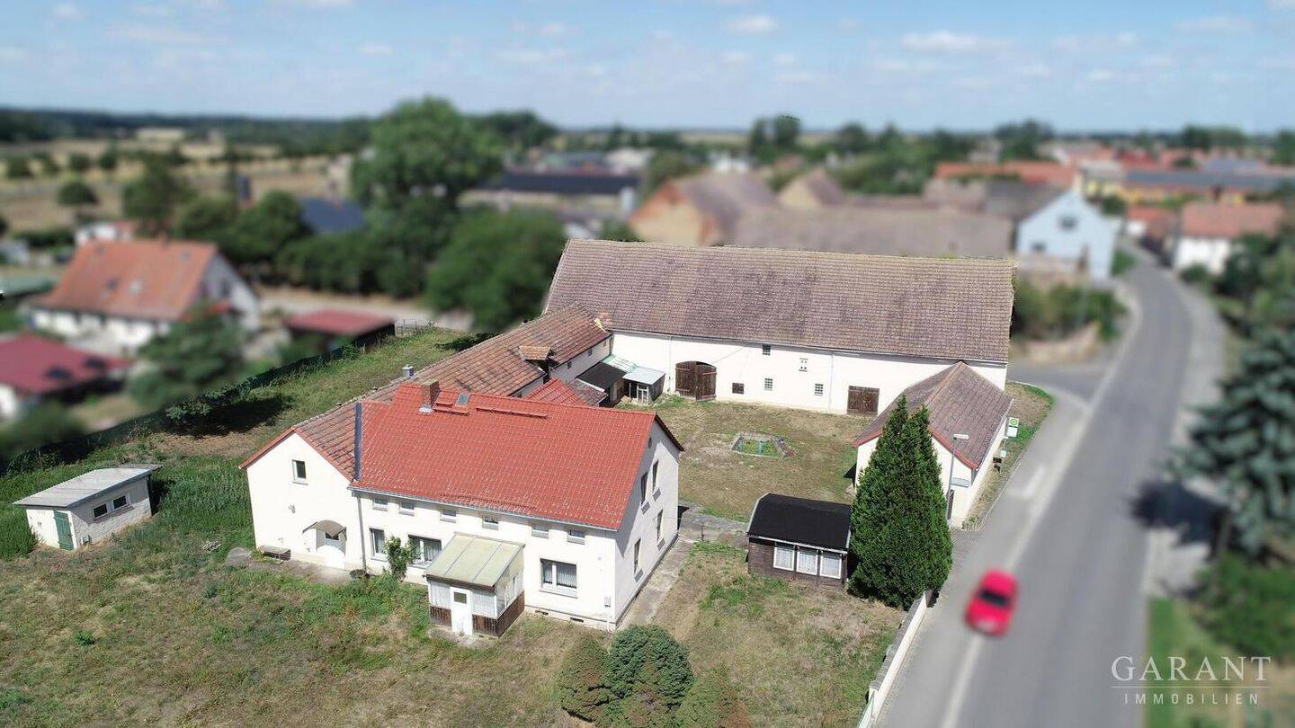 Historischer Dreiseitenhof mit großzügigem Grundstück in ländlicher Lage, 4758 Cavertitz