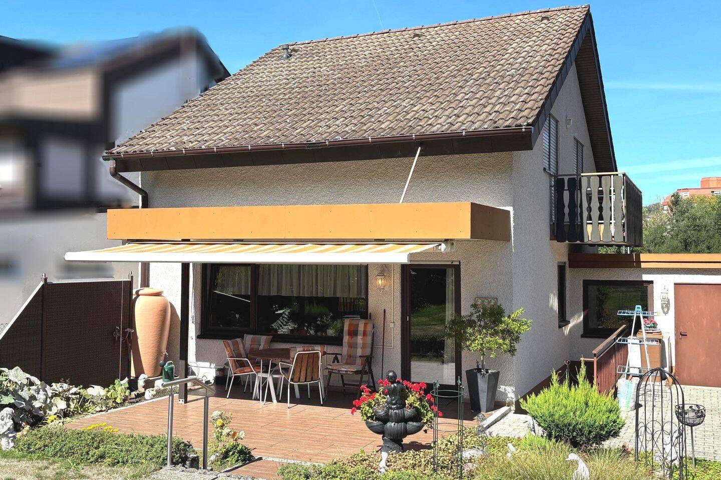 Frei stehendes Einfamilienhaus mit großem Garten in Plüderhausen, 73655 Plüderhausen