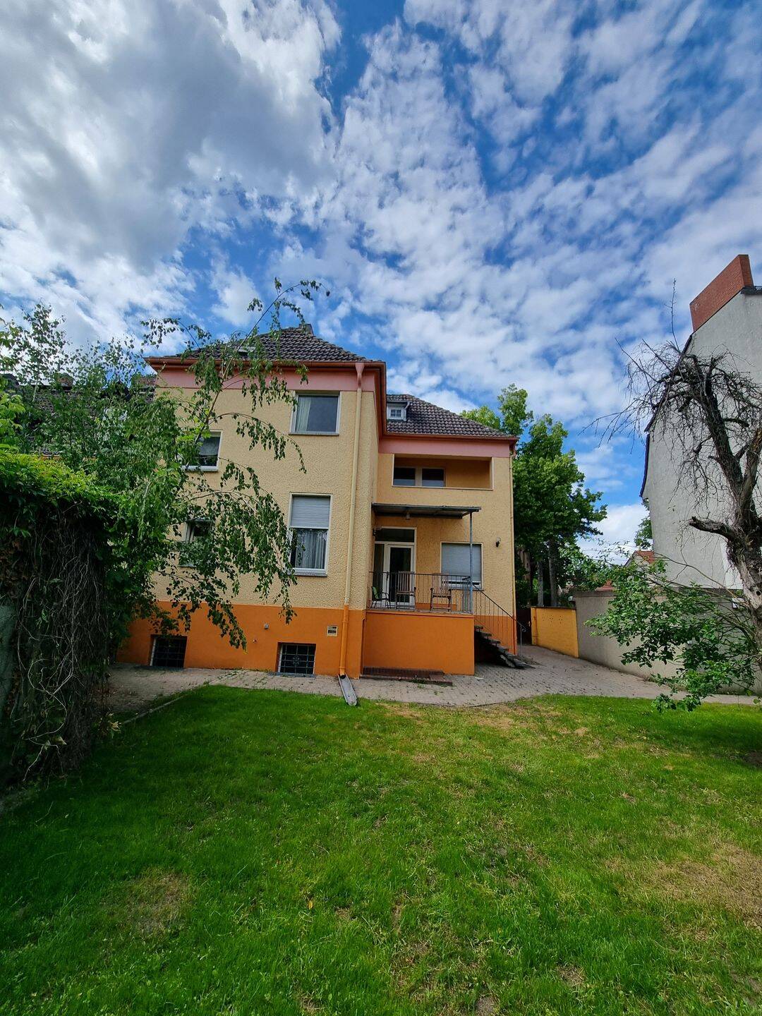 1-2 Familien Wohn-und Geschäftshaus in zentraler Falkensee-Lage,- vielseitig und flexibel nutzbar, 14612 Falkensee