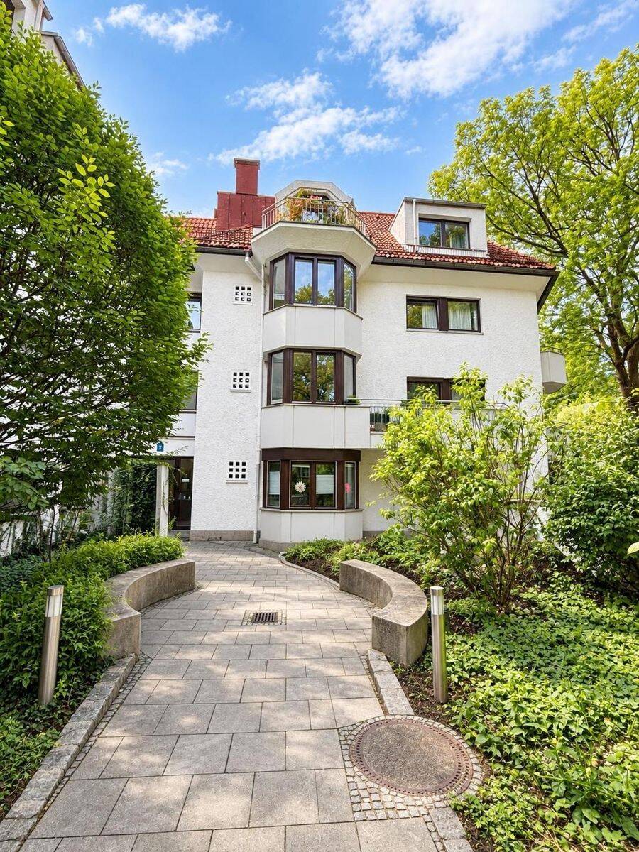 Renovierte Erdgeschosswohnung in Bestlage Nymphenburg, 80638 München (Moosach Neuhausen-Nymphenburg)