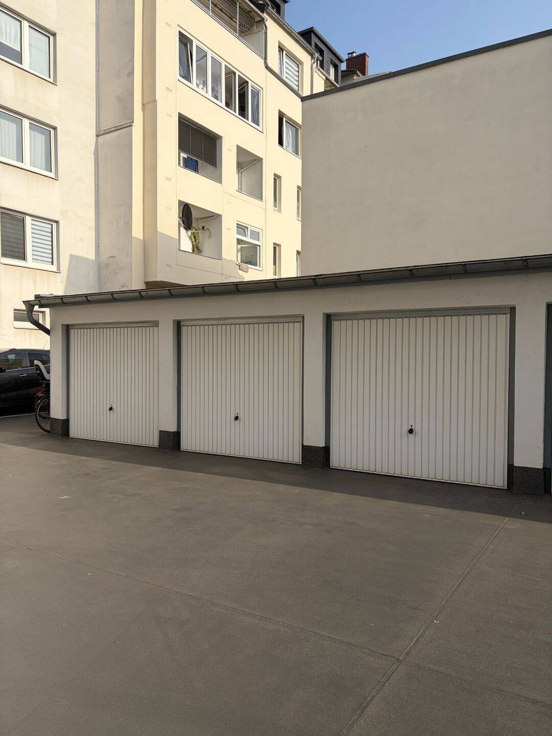 Garagenpaket: 3 Garagen in Toplage von Düsseldorf-Pempelfort, 40211 Düsseldorf (Pempelfort Stadtmitte)