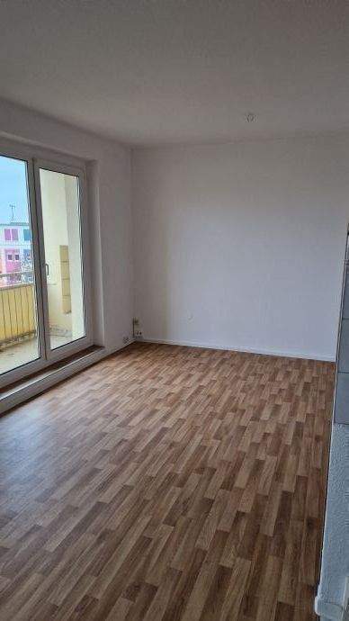 BALKON+AUFZUG+Kindergarten-helle, ruhige 3 Raum Wohnung, 39288 Burg