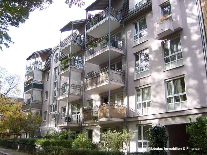 Modernes 2-Zimmer Apartment im Grünen mit Balkon, Einbauküche und Tiefgaragenstellplatz, 8525 Plauen