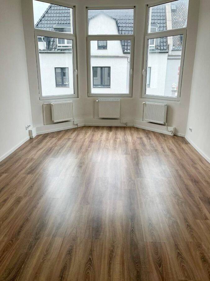 Alpers Immobilien: Traumhafte Wohnung in der „Alten Bürger“, 27568 Bremerhaven (Lehe Mitte Überseehafen)