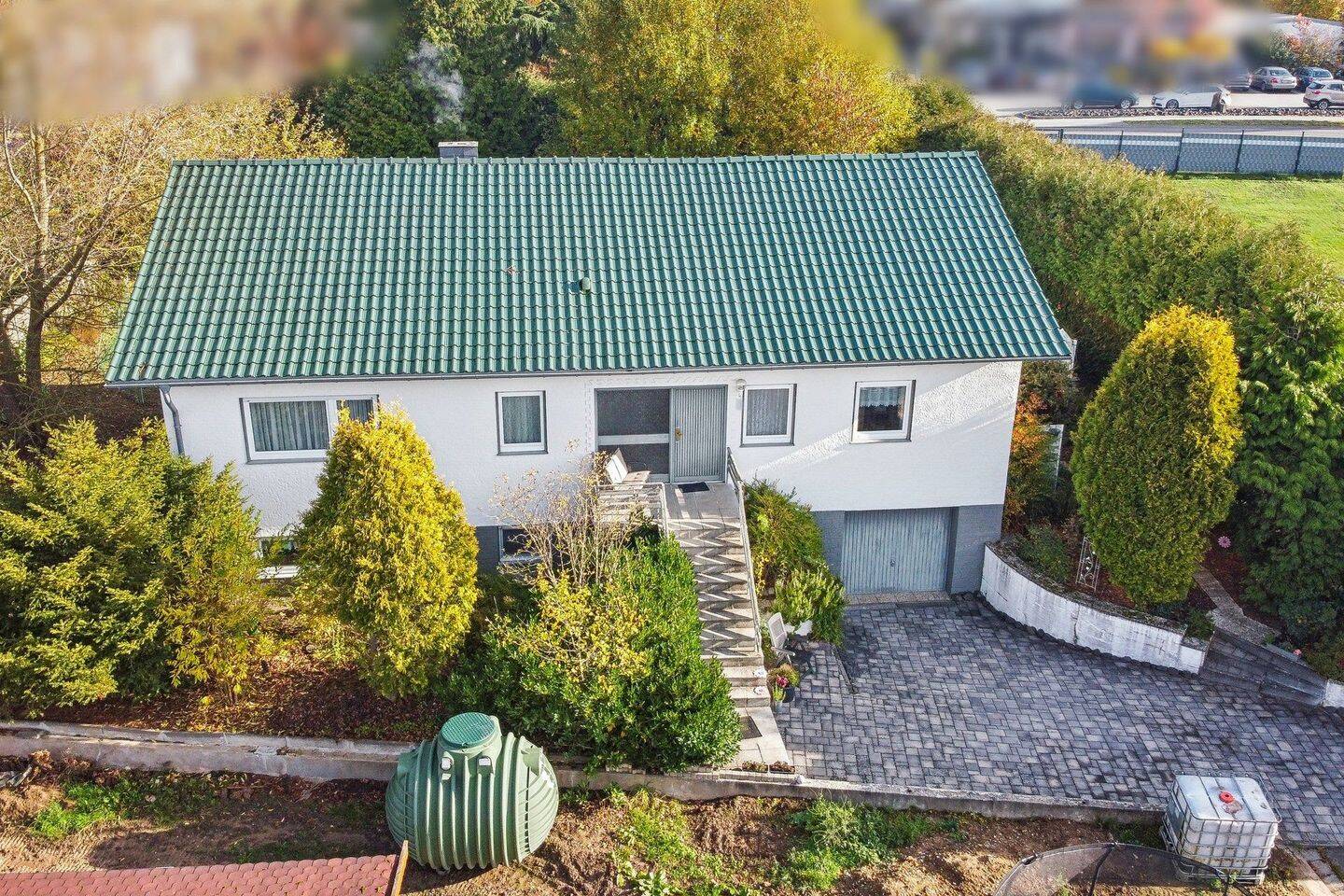 Ihr neues Zuhause für die ganze Familie – solides Einfamilienhaus mit Garten und Garage, 65627 Elbtal