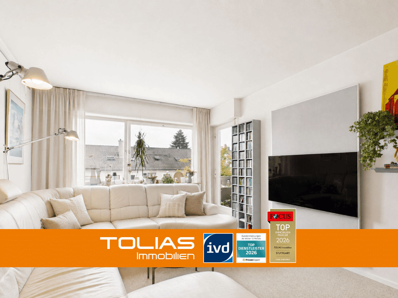 Wohnen mit Extra-Etage: Vielseitige 5-Zimmer-Wohnung mit Dachgeschoss-Apartment in Bad Cannstatt, 70376 Stuttgart (Bad Cannstatt Burgholzhof Münster Zuffenhausen)