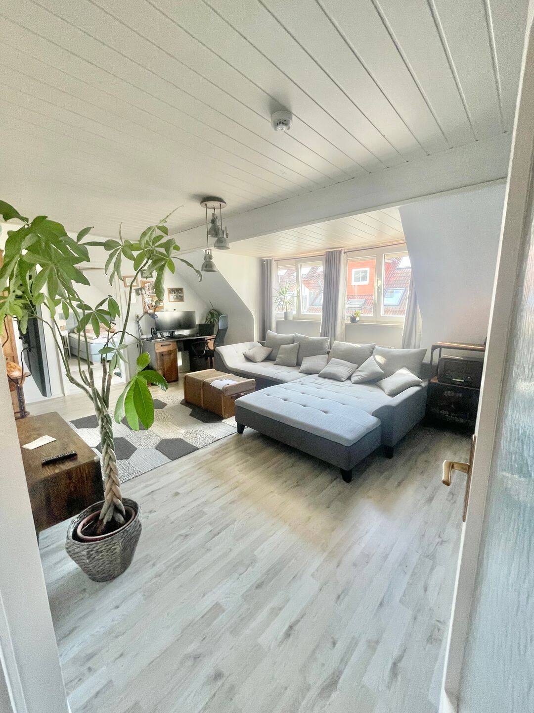 Helle 3-Zimmer-Wohnung in zentraler Lage nahe Uniklinik, 97080 Würzburg (Altstadt Dürrbachau Grombühl Oberdürrbach Unterdürrbach)