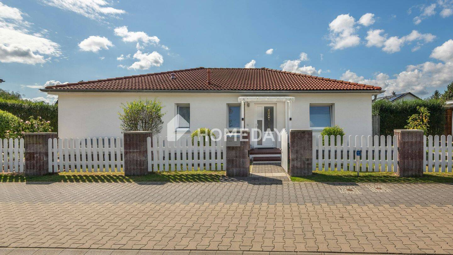 Ein Zuhause zum Verlieben: Stilvoller Bungalow mit 4 Zimmern und traumhaftem Garten, 16244 Schorfheide