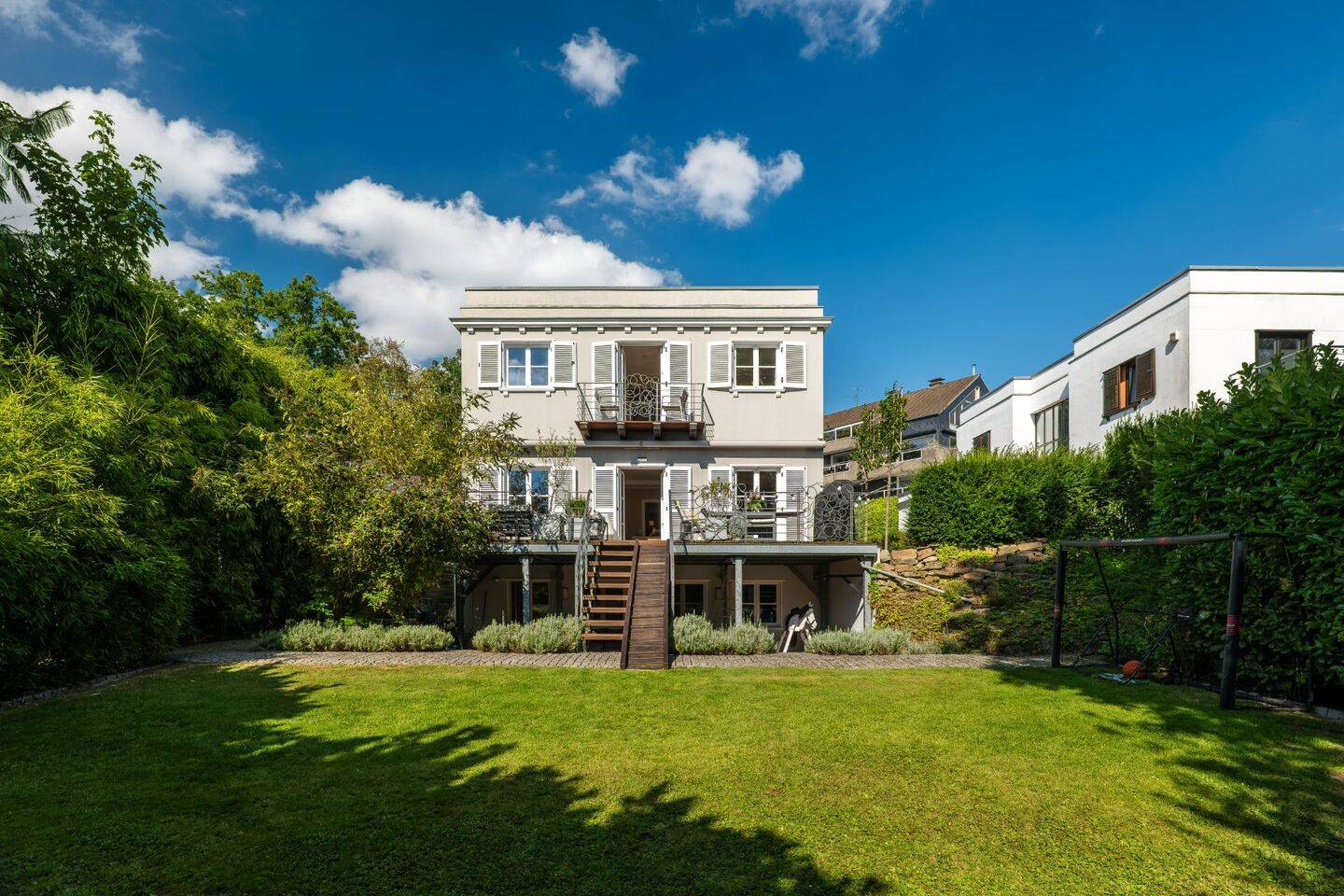 Villa trifft Natur – eine seltene Gelegenheit in Essen-Bredeney, 45133 Essen (Bredeney Rüttenscheid Schuir Stadtwald)