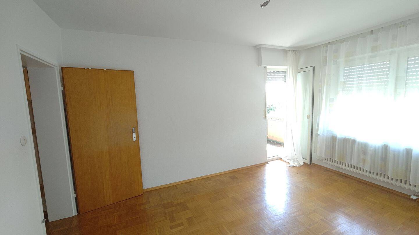 Schöne 3 Zimmer Wohnung mit Ausblick ins Grüne, 74821 Mosbach