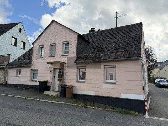 Altbau zum Spitzenpreis: Haus mit Garten in Schwarzenbach/Wald, 95131 Schwarzenbach a. Wald