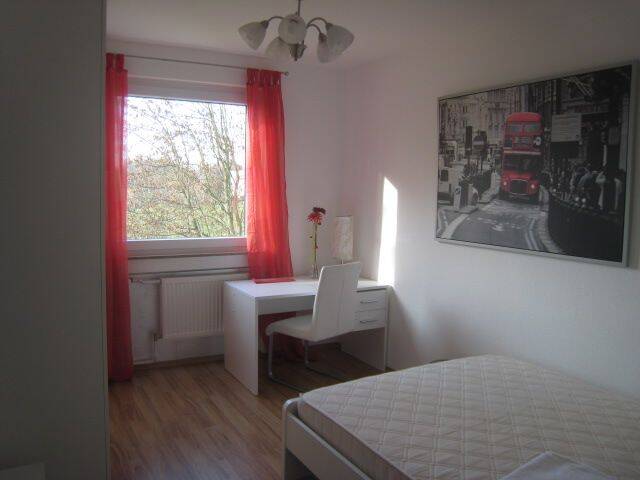 Eschborn, Berliner Str. 3, WG Zimmer, 65760 Eschborn