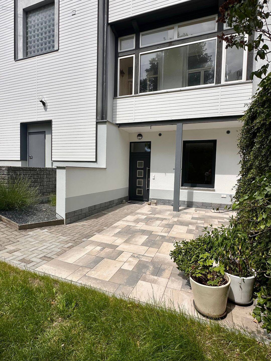 Zur Vermietung steht eine moderne Single-Wohnung mit Einbauküche in Mylau (08499), 8499 Reichenbach im Vogtland
