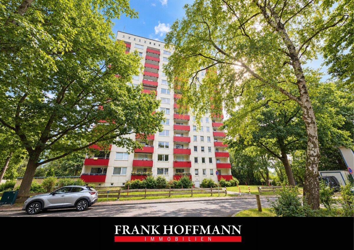 Teilrenovierte Eigentumswohnung in Pinneberg-Waldenau, 25421 Pinneberg
