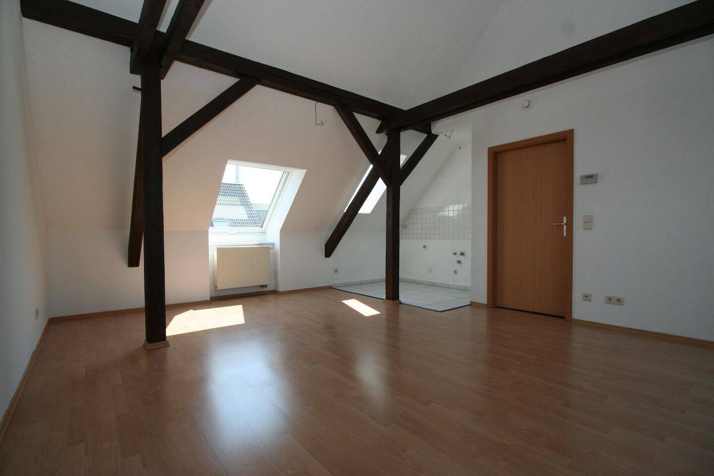 2 Zimmer im Dachgeschoß, 6847 Dessau-Roßlau