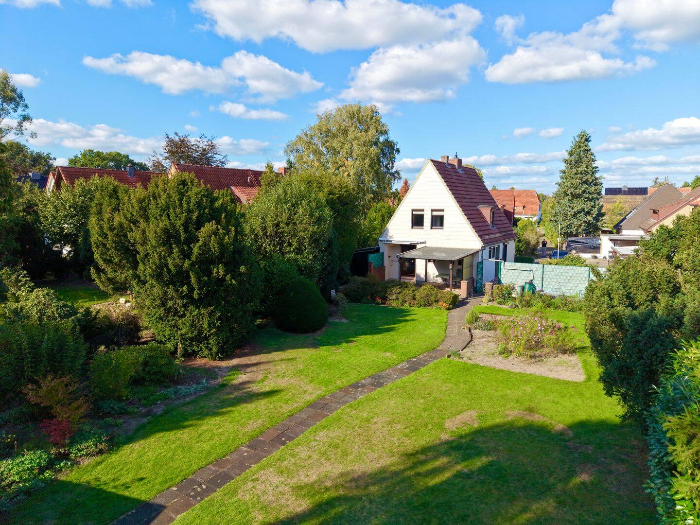 Einfamilienhaus mit Potenzial auf Traumgrundstück, 28307 Bremen (Arbergen Mahndorf Osterholz)