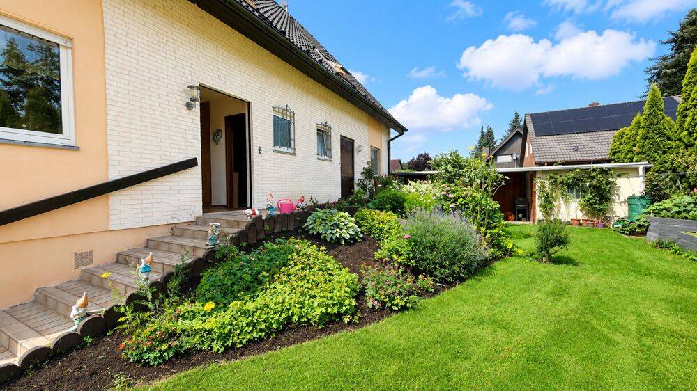 Spandau: Bezugsfreies 6/7-Zi. Traumhaus mit Gym, Garten, & Sauna, 13591 Berlin (Spandau Falkenhagener Feld Kolonie Gartenbauverein Staaken Staaken)