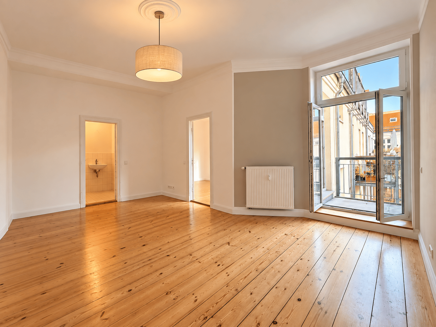 Mitten in Friedrichshain: Charmante Gründerzeit-Altbauwohnung mit Balkon, 10247 Berlin (Friedrichshain-Kreuzberg Friedrichshain Prenzlauer Berg)