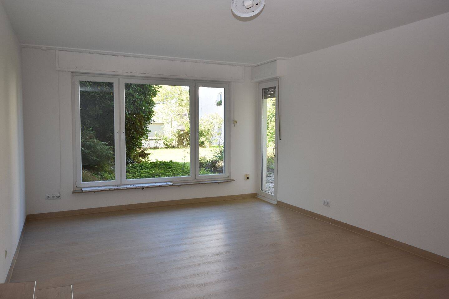 Renovierte Eigentumswohnung mit Terrasse im Siepental, 45136 Essen (Bergerhausen Huttrop Rüttenscheid)