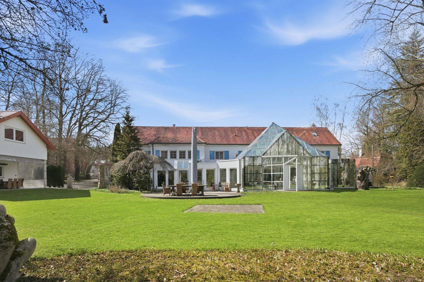 Besonderes Wohnerlebnis: historische Mühle als Luxus-Villa, 88471 Laupheim