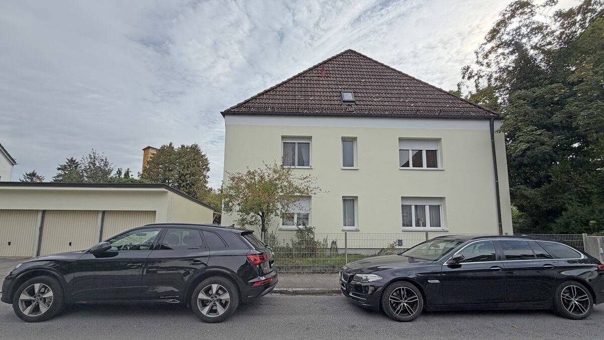 Gepflegte 2,5-Zimmer-Wohnung mit Südbalkon in München-Obersendling, 81379 München (Sendling Sendling-Westpark Thalk. Obersendl.-Forsten-Fürstenr.-Solln)