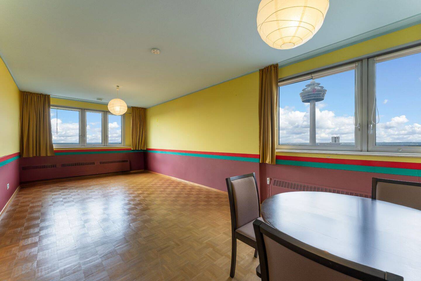 Gepflegter Wohnraum in Kölner Skyline mit Aussicht ab sofort, 50823 Köln (Ehrenfeld Neuehrenfeld)