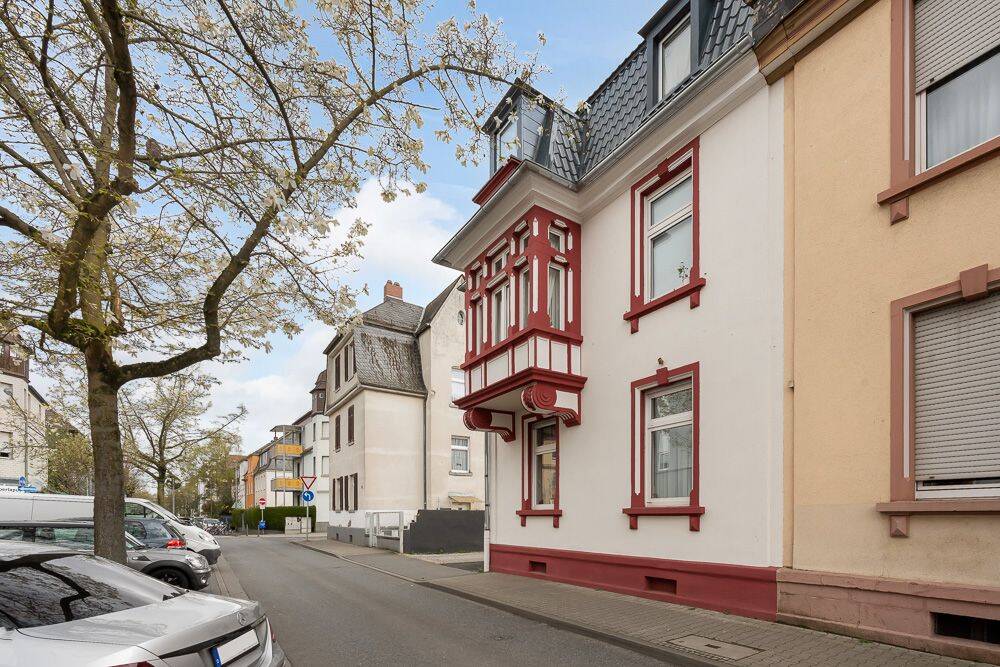 Charmante 3-Zimmer-Altbauwohnung in ruhiger Anwohnerlage im Frankfurter Westen, 65929 Frankfurt am Main (Höchst Schwanheim Unterliederbach)