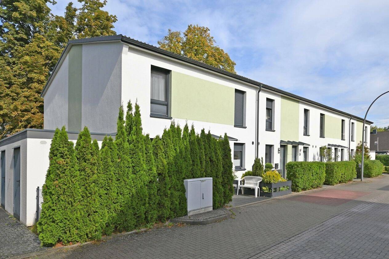 Modernes, neuwertiges Mittelreihenhaus in Hamburg-Harburg, zentral u. ruhig gelegen mit Stellplatz!, 21079 Hamburg (Harburg)