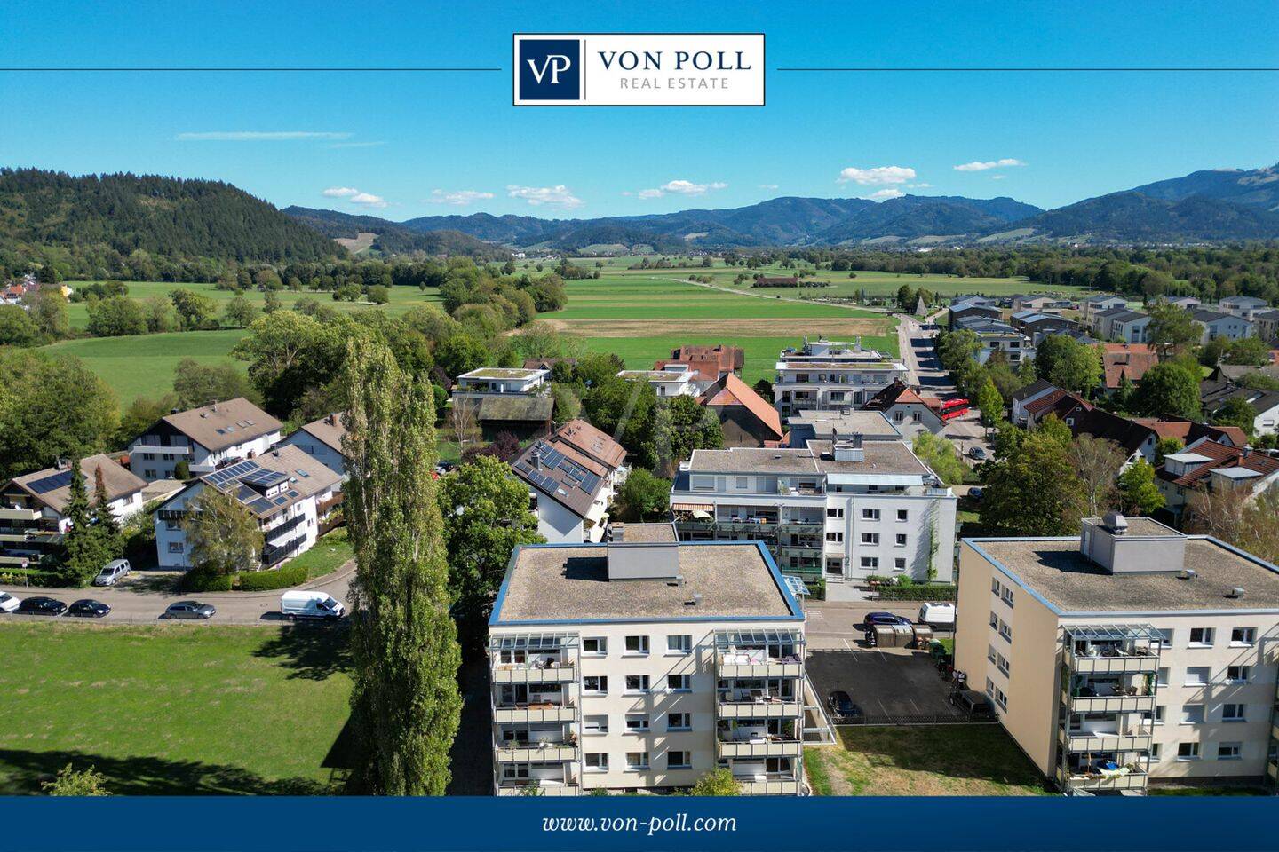 Bezugsfreie 2-Zimmer Wohnung in Ebnet in saniertem Haus, Aufzug, Tiefgarage, Einbauküche, Balkon, 79117 Freiburg im Breisgau