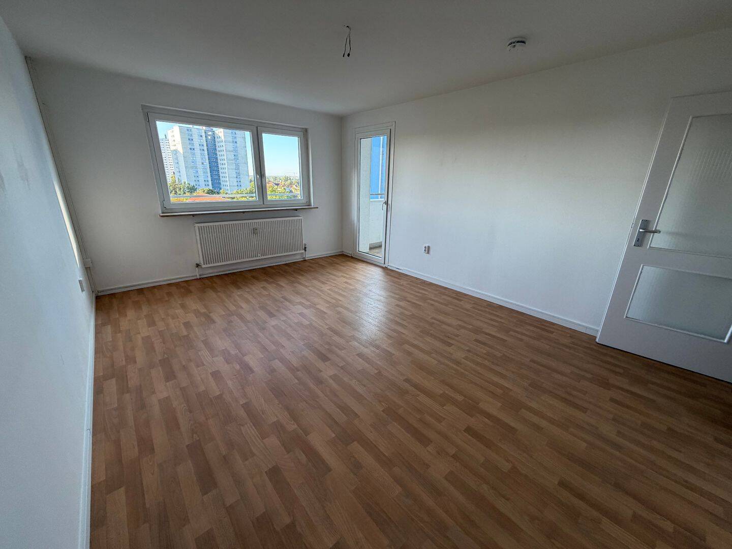 Charmante Wohnung mit Pantry-Küche, 91052 Erlangen (Anger Erlangen-Ost Erlangen-Süd Innenstadt)