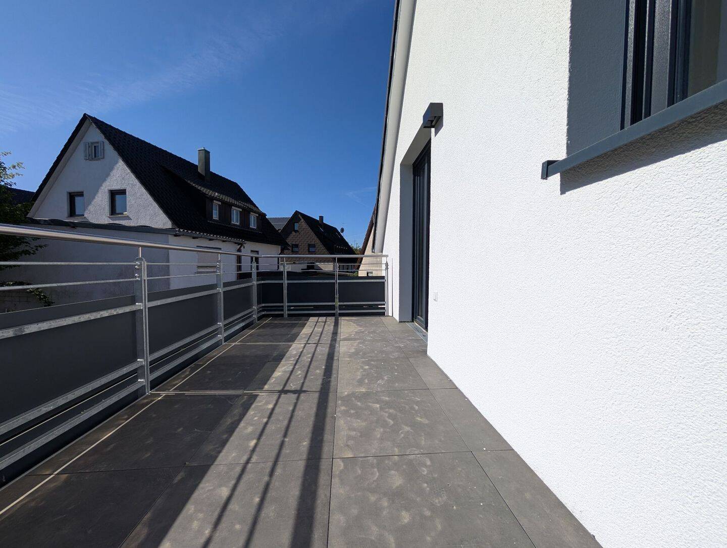 Erstbezug! Moderne 3-Zimmer-Dachgeschosswohnung in ruhiger Lage, 71093 Weil im Schönbuch