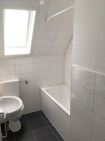 Ihre neue Dachgeschosswohnung: individuelle 2-Zi.-Wohnung, 88046 Friedrichshafen