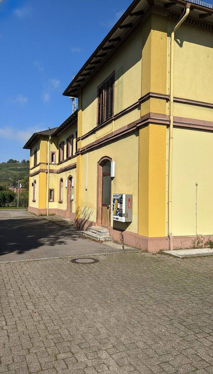 Große 4 Zimmer Wohnung inkl. Küche im Bahnhof Efringen Kirchen! Bezug ab sofort möglich!, 79588 Efringen-Kirchen