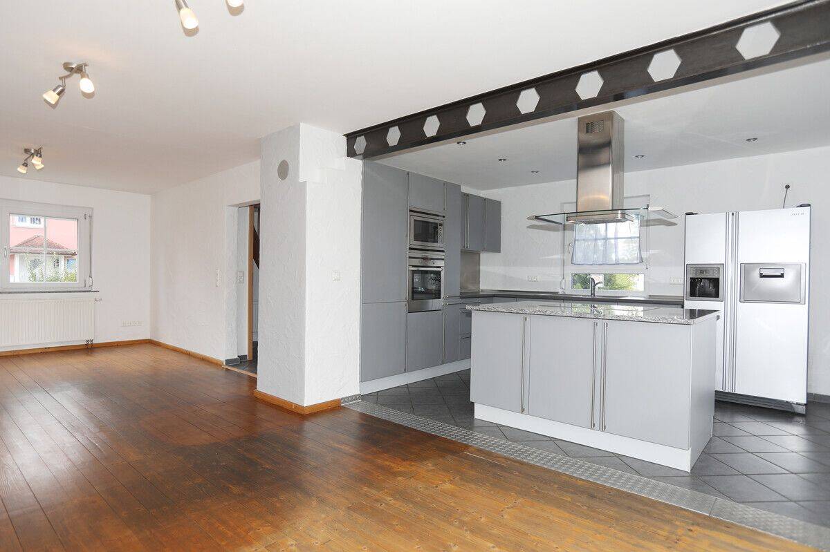 Highlight ohne Käuferprovision: Charmantes Haus mit toller Lage in Schulnähe von Bönnigheim, 74357 Bönnigheim
