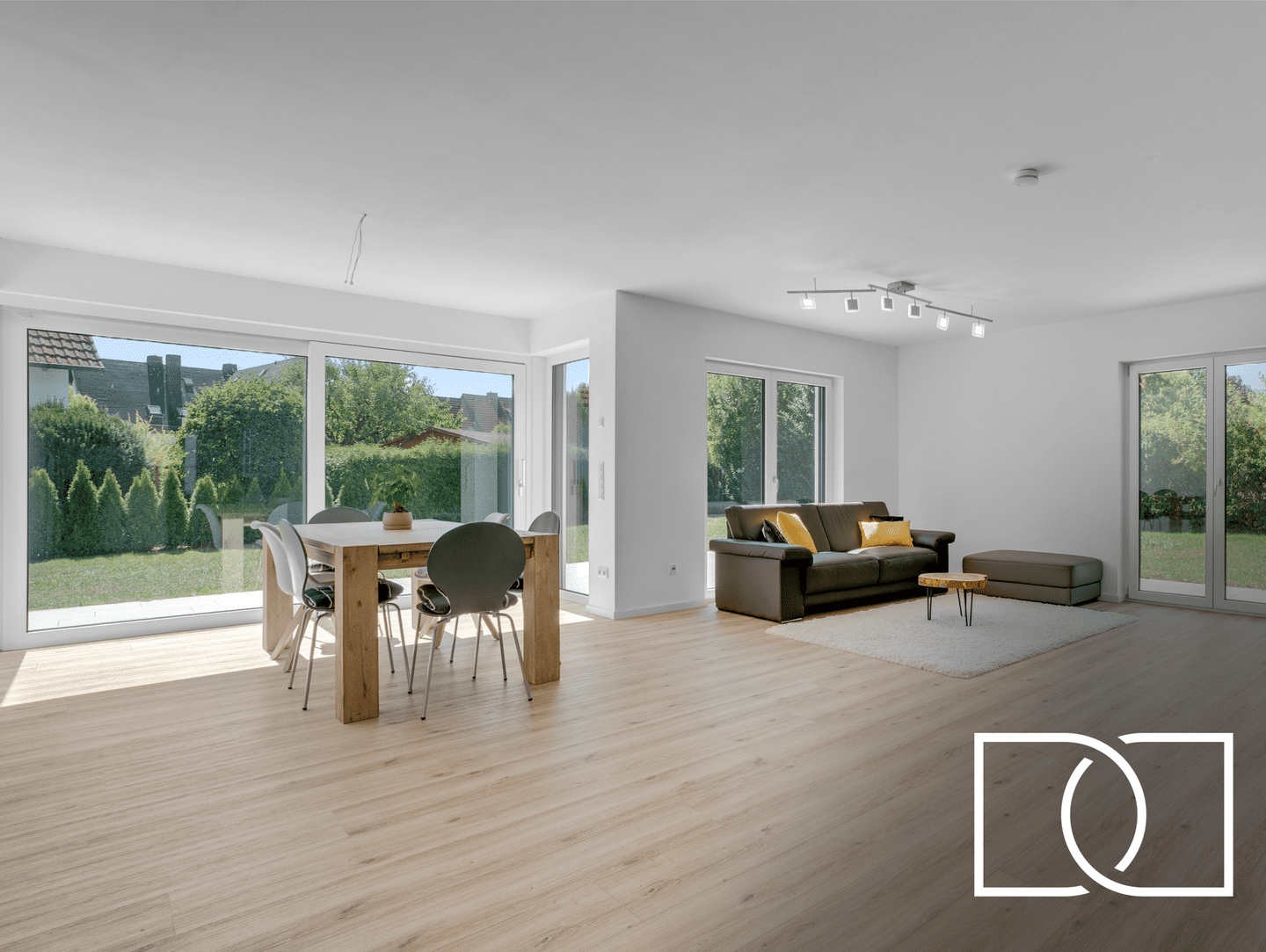 Hochwertiger Neubau! Energieeffizientes Architektenhaus mit Privatsphäre auf großem Grundstück, 95503 Hummeltal