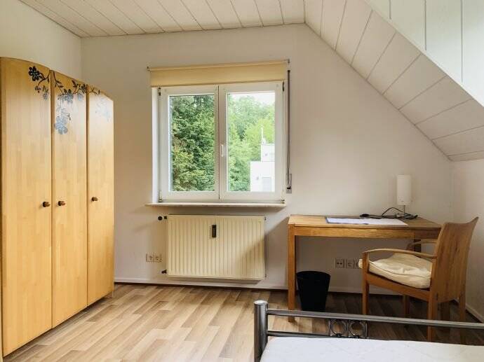 WG Zimmer in Eschborn, Unterortstr. 73, (re Zi), 13 qm, 65760 Eschborn