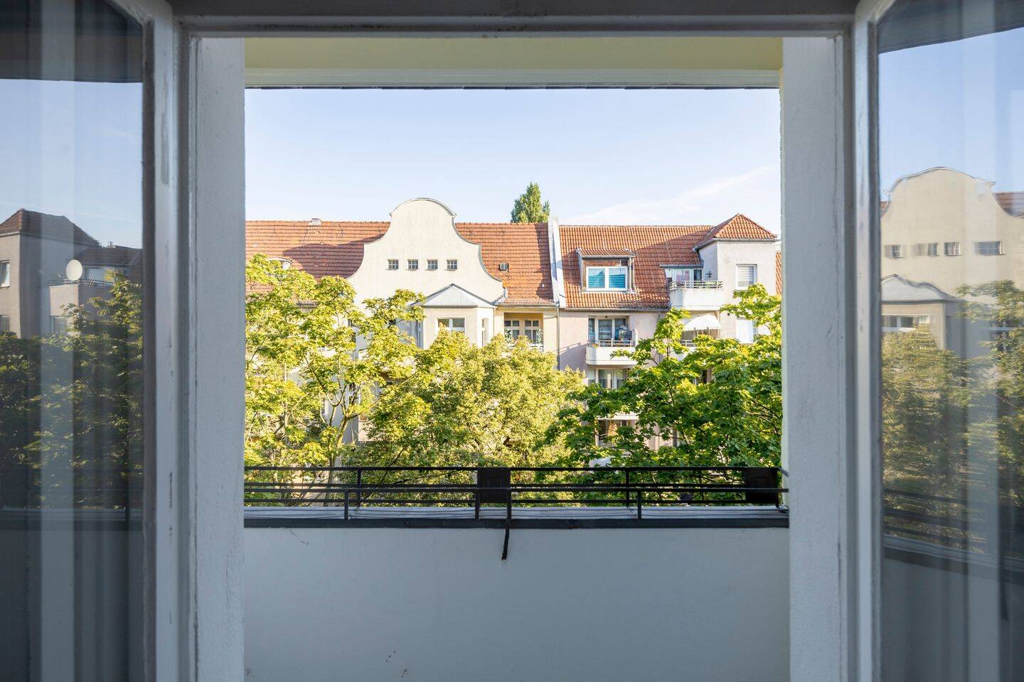 Bezugsfreier Altbauklassiker: 3 Zimmer mit Balkon, ruhige Kiezlage in Reinickendorf!, 13409 Berlin (Reinickendorf Gesundbrunnen Wedding)