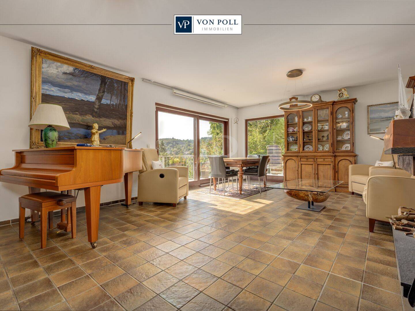 Großzügiges Ein- bis Zweifamilienhaus mit Weitblick, 65719 Hofheim am Taunus