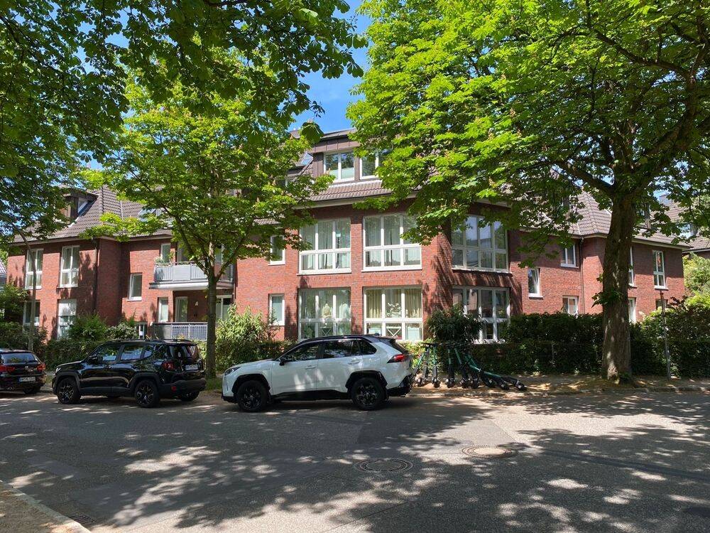 Hochwertige 5-Zimmer Maisonettewohnung in toller Lage zu vermieten, 22391 Hamburg (Wandsbek)