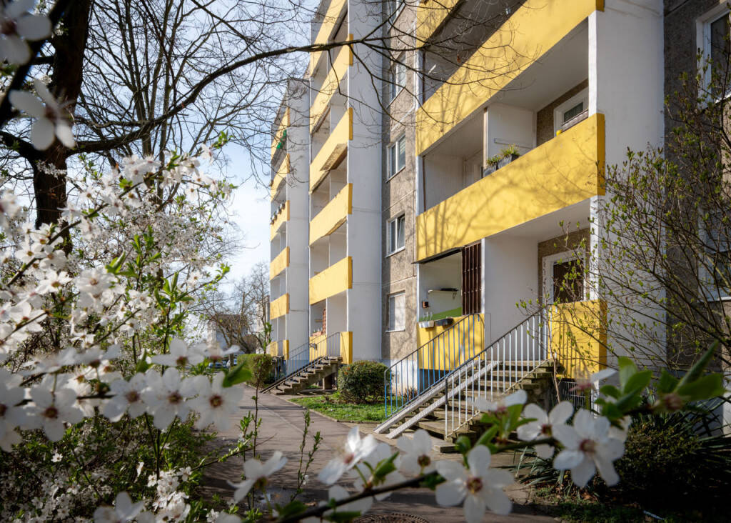 3-Raum-Wohnung mit Balkon und Dusche, 6126 Halle (Saale) (Nietleben Nördliche Neustadt Versorgungsgebiet Westliche Neustadt)