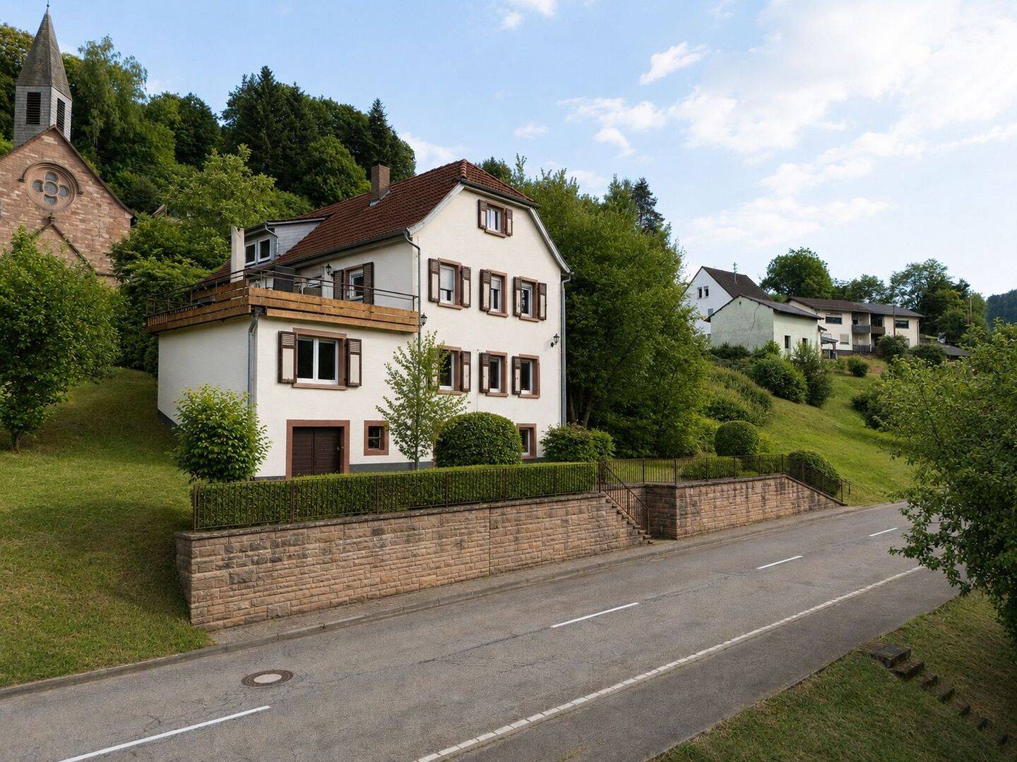 Großzügiges wohnen in Naturnaher Lage. Einfamilienhaus in Eberbach, 69412 Eberbach