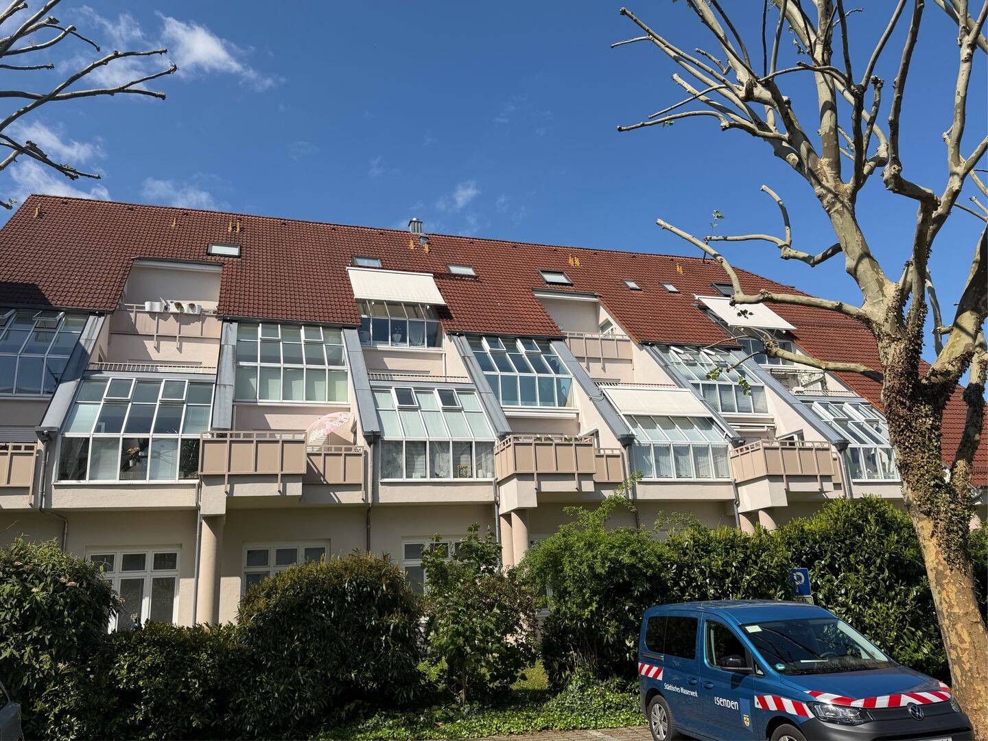 Außergewöhnliche 2-Zimmer-Wohnung mit tollen Panoramafenster und Loggia im Zentrum von Senden!, 89250 Senden